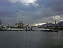 Hafen von Oostende Ende Oktober bei Regen