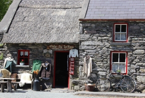 Molly Gallivans Visitor Centre - half way between Kenmare and Glengarriff on the Beara peninsula - Ireland